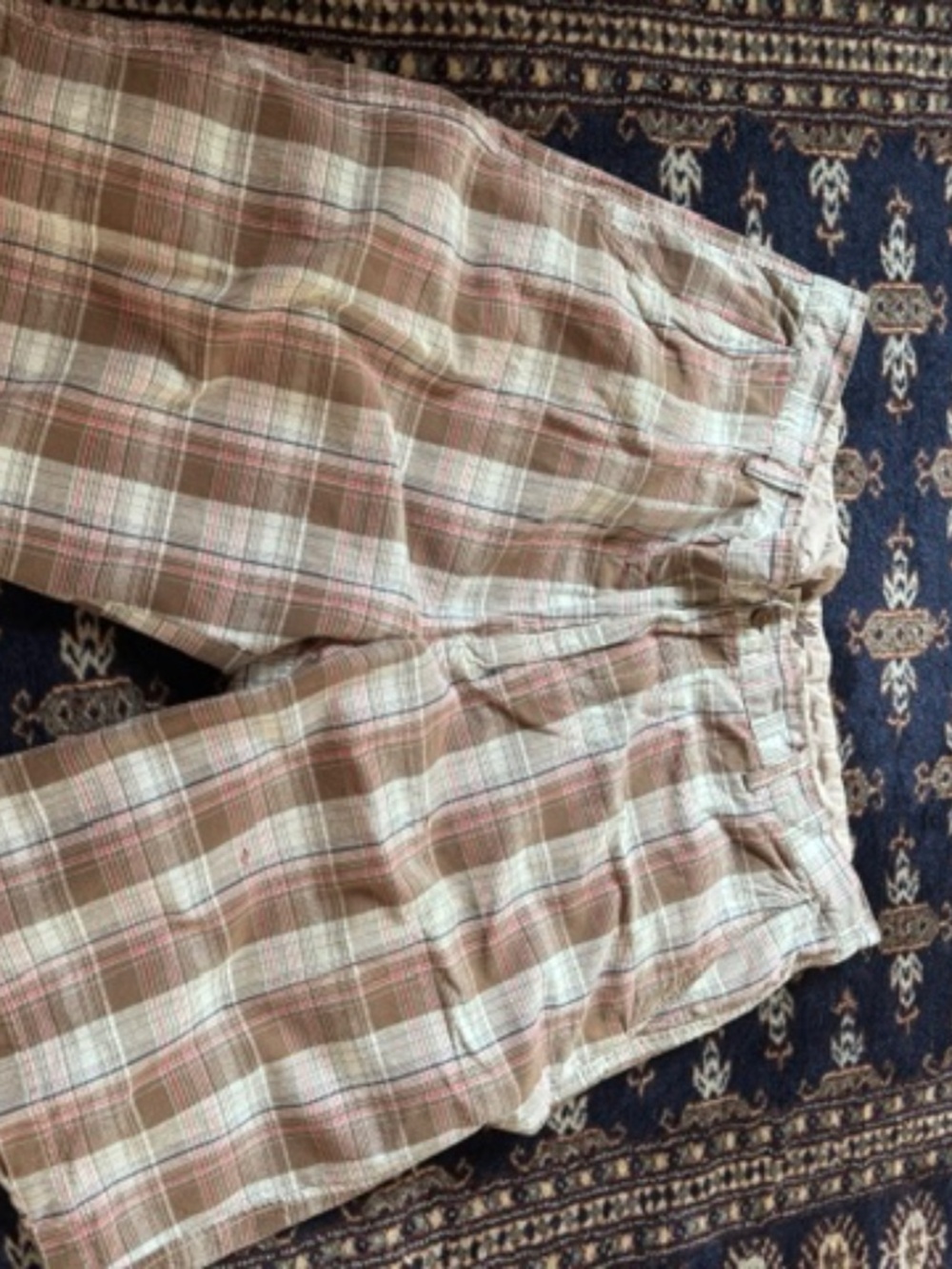 Brown plaid shorts, size 42